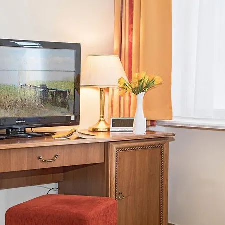 酒店 Promenadenhotel Kaiser Wilhelm 3*